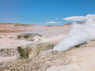 Geysers et lacs colorés du Sud Lipez