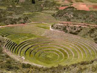 Visit of the sacred valley of the Incas and night in Aguas Calientes